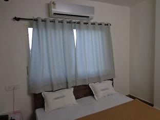 Oyo 36211 Hotel Padma Palace اوجاين المظهر الخارجي الصورة