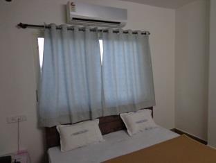 Oyo 36211 Hotel Padma Palace اوجاين المظهر الخارجي الصورة